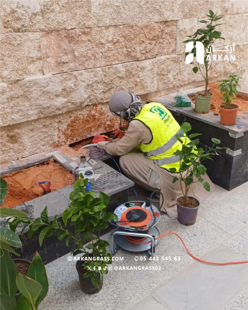 أحواض زرع خارجية مقاومة للعوامل الجوية من أركان صيت بتصميمات أنيقة
